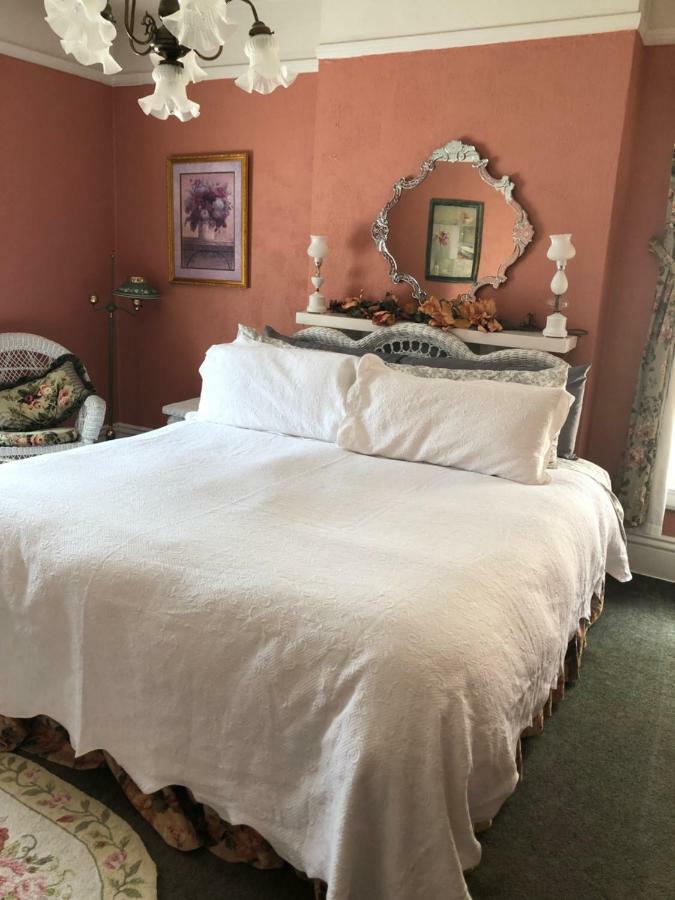 Hickory House Inn Анаконда Екстер'єр фото
