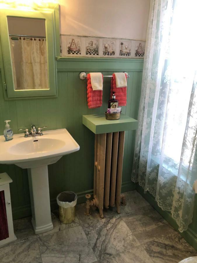 Hickory House Inn Анаконда Екстер'єр фото